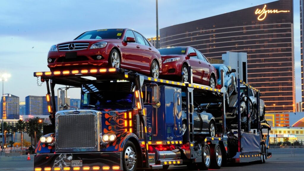 NAVIGATING OPEN CAR SHIPPING SERVICES IN 2024: FINDING THE BEST OPTION FOR YOUR VEHICLE